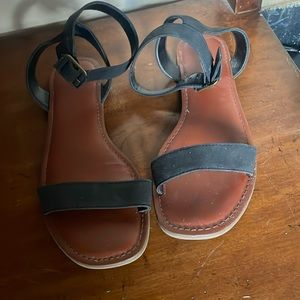 American Eagle Sandals